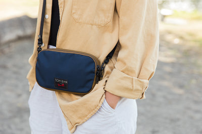 visible lifestyle^^A person wearing the Bantam in Navy Parapack