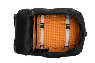 visible variant TB0903-BBZD^^ An open Techonaut 45 with a Black exterior and a Zest (orange) interior.