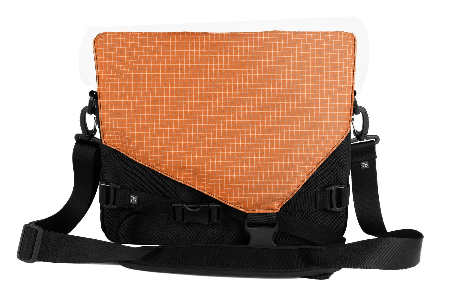 visible variant TB0204-BKZD^^The Maker's Bag in Black Ballistic with a Zest Halcyon lining.