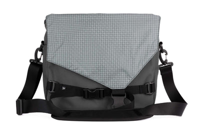 visible variant TB0204-GKND^^The Maker's Bag in Nebulous Grey (Medium grey )525 Ballistic with an Northwest Sky (grey with white grid) 200 Halcyon interior.