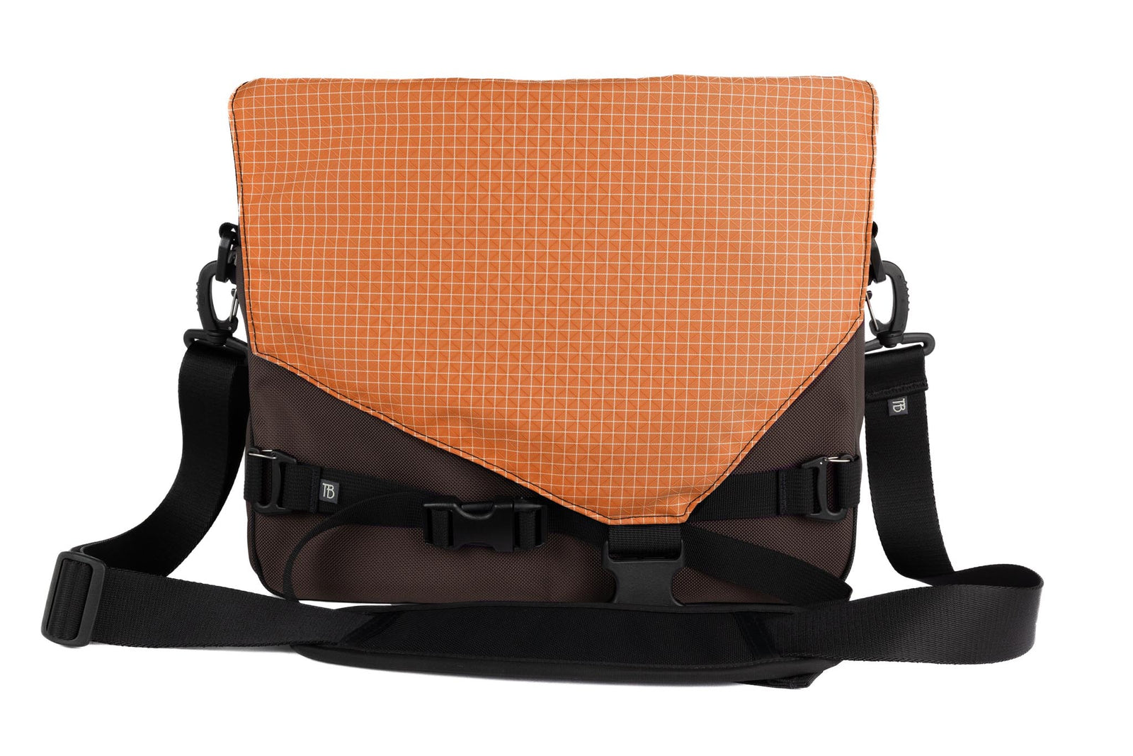 visible variant TB0204-RKZD^^The Maker's Bag in Ursa (brown-grey) Ballistic with a Zest (orange with white grid) 200 Halcyon interior.