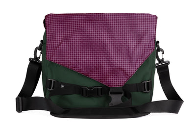 visible variant TB0204-WK5D^^Maker's Bag in Wilderness Ballistic in Acai 200 Halcyon.