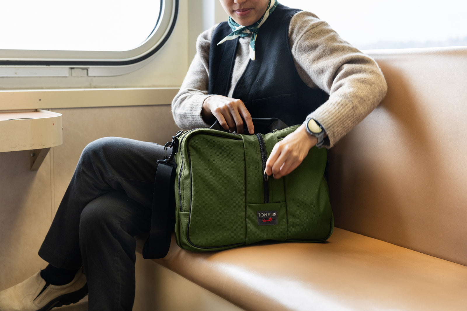 lifestyle visible^^A person carrying a Pilot on a commute.