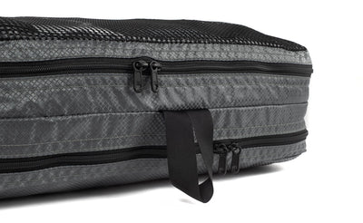 detail visible variant TB90505-GE TB90605-GE^^Large or Small Laundry Packing Cube in Graphite Piscine