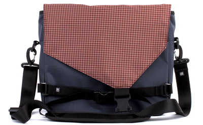 visible variant TB0204-TH6D^^The Maker's Bag in Night Walk with a Moab Halcyon interior.
