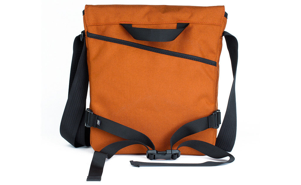 ^^Reverse shot of the Medium Cafe Bag with an optional Gatekeeper Waist Belt.