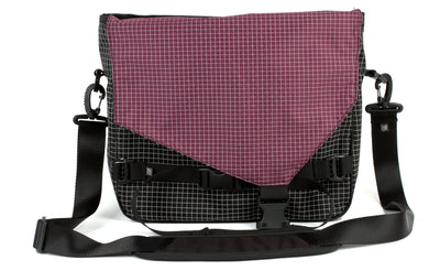 visible variant TB0204-OH5D^^The Maker's Bag in Original Halcyon with an Acai Halcyon interior.