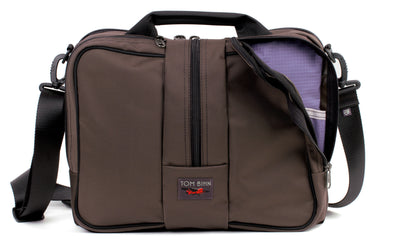 visible variant TB0968-RKDL^^Pilot in Ursa (greyish brown) Ballistic with Dusk (blue-grey with light blue-grey grid) 210 Cerylon interior.