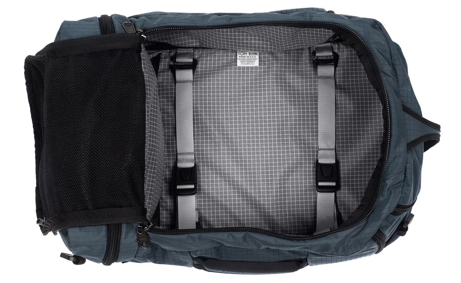 visible variant TB0903-THND ^^ An open Techonaut 45 with a Night Walk (dark grey blue) exterior Halcyon and a Northwest Sky (grey) interior.