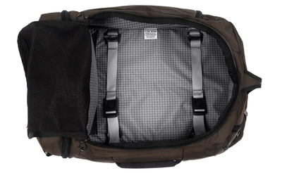 visible variant TB0903-RKND^^ An open Techonaut 45 with a Ursa (brown) exterior and a Northwest Sky (grey) interior.