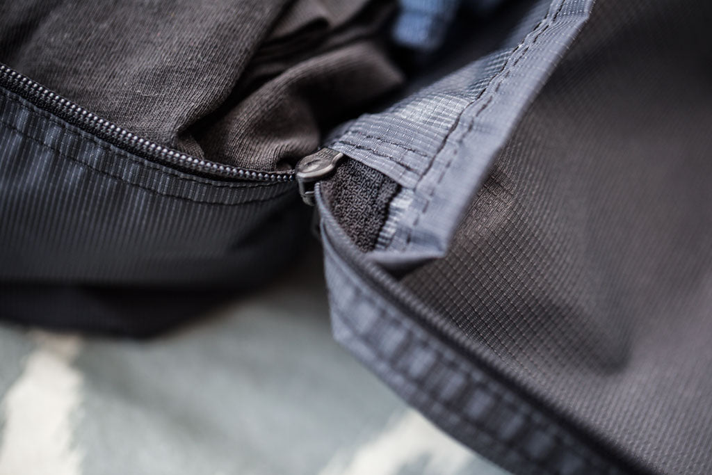 Aether Packing Cubes in Carbon