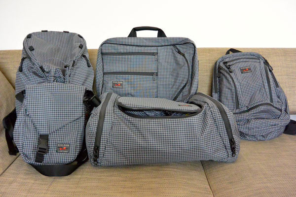 TOM BIHN Dyneema/nylon 