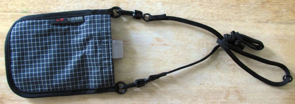 TOM BIHN RFID Blocking Passport Pouch