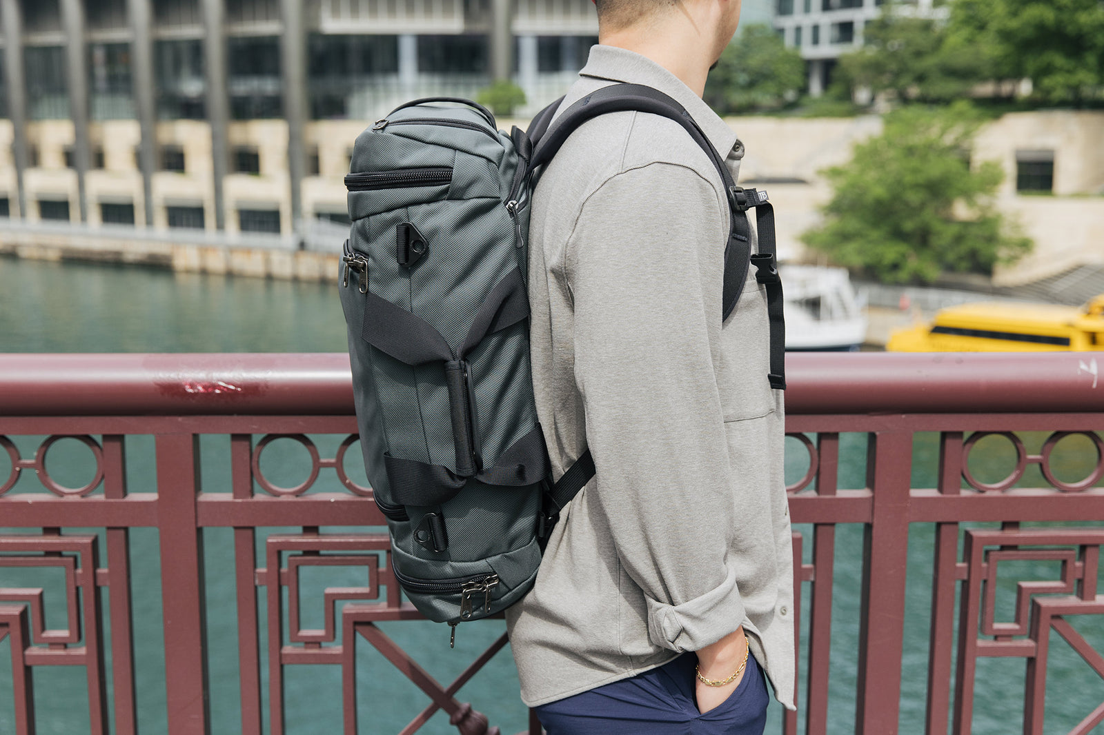 visible lifestyle^^Person wearing the Aeronaut 30 as a backpack.