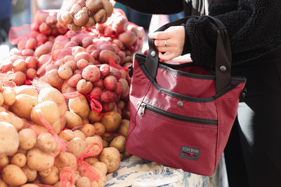 visible lifestyle^^A Forager with some potatoes