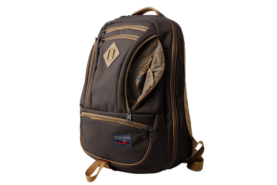 visible variant TB0183-RK^^The Guide's Edition Synik 30 in Brown 630 Ballistic. Brown backpack with gold accents on a white background