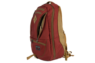 A profile shot of the Guide's Edition Synik 30 in Mars Red 630 Ballistic with Coyote 420 Parapack interior.