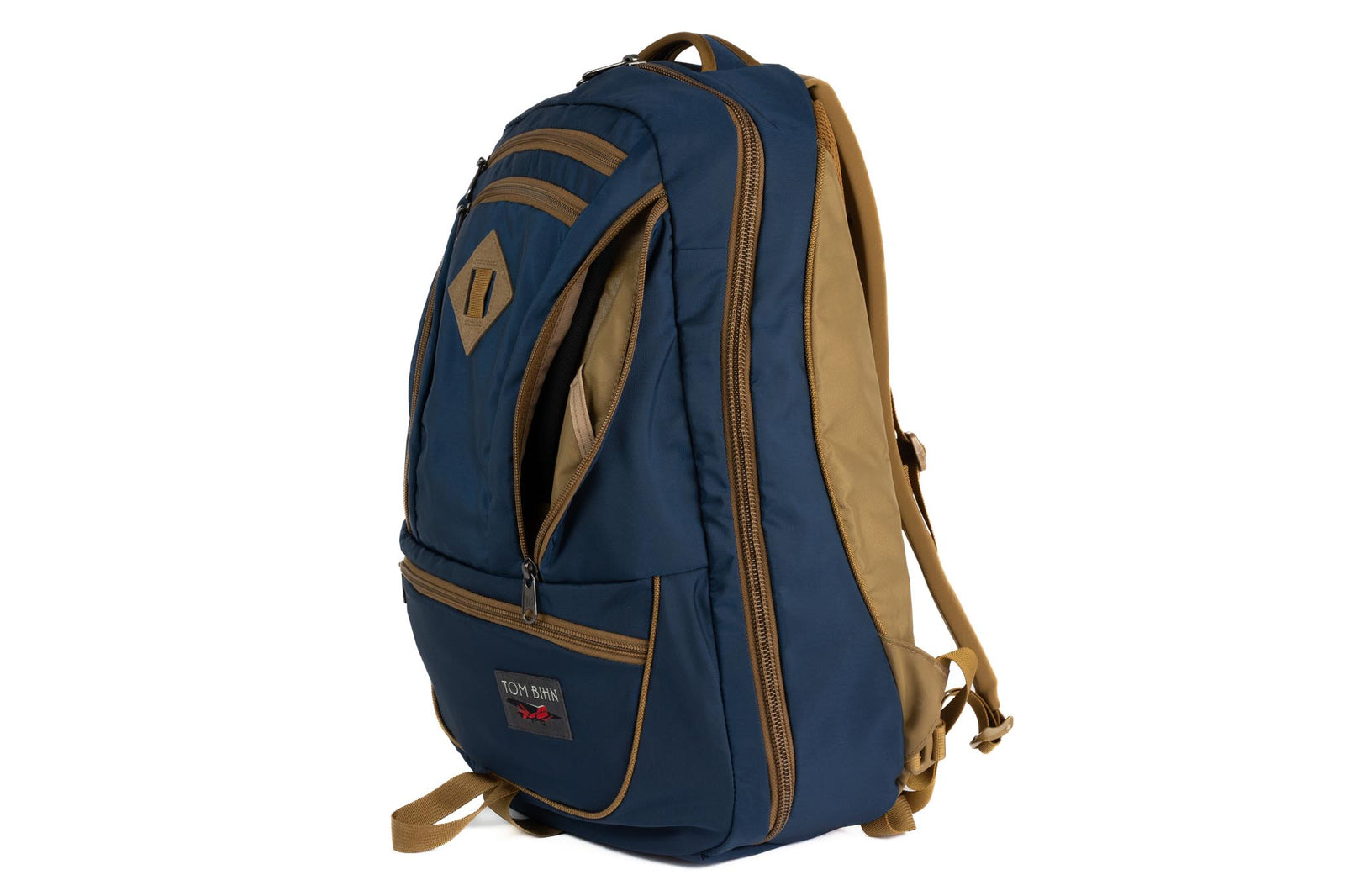 The Guide's Edition Synik 30 in Navy 420 Parapack shot in profile with Coyote 420 Parapack interior.
