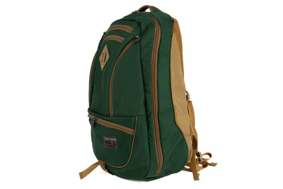 visible variant TB0183-WK^^The Guide's Edition Synik 30 in Navy 420 Parapack shot in profile.