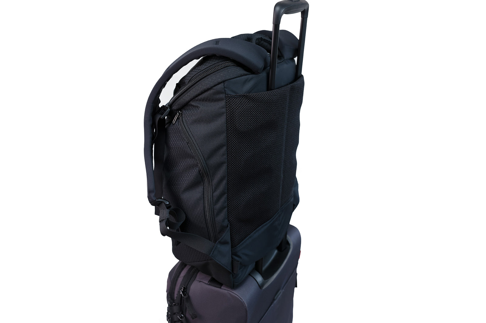 visible detail^^^The Smart Alec 2.0 over the handle of a rollaboard bag.