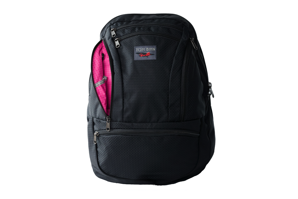25 liter laptop backpack Travelpro Altitude Medium Expandable 25-30L in Falcon Grey resistant and traditional YKK zippers offer an extra layer of reliability and polish TOM BIHN Synapse 25, Everyday