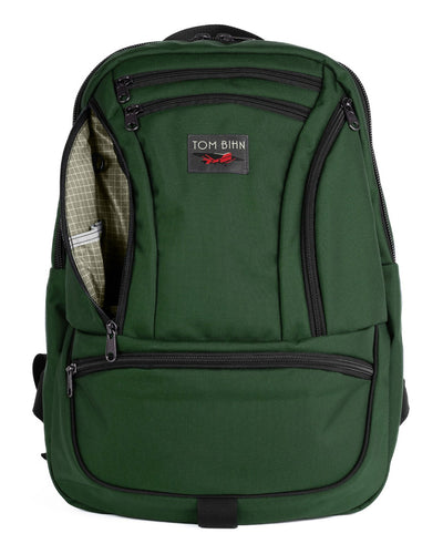 visible variant TB0113-WK8D^^A Synapse 25 in Wilderness (forest green) Ballistic with Taiga (olive green with white grid) 200 Halcyon interior.