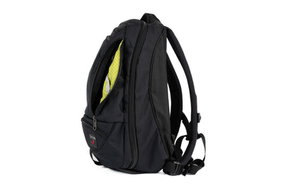 visible variant TB0120-BXWD^^The Synik 22 in Black X-Pac® with a Wasabi 200 Halcyon interior.