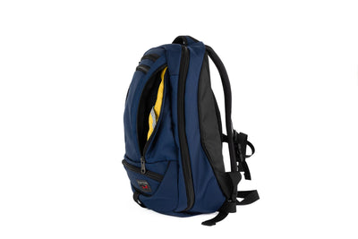 visible variant TB0120-DKOD^^Side profile of Synik 22 in Deep Blue with Solar Halcyon interior.