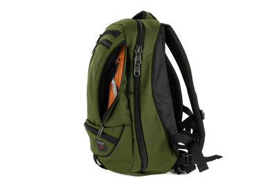 visible variant TB0120-VKPL^^Front of Synik 22 in Saguaro with Persimmon 210 Cerylon interior.