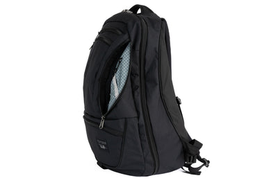 visible variant TB0121-BXND^^Synik 30 in Black X-Pac with Northwest Sky (light grey with white grid) interior.