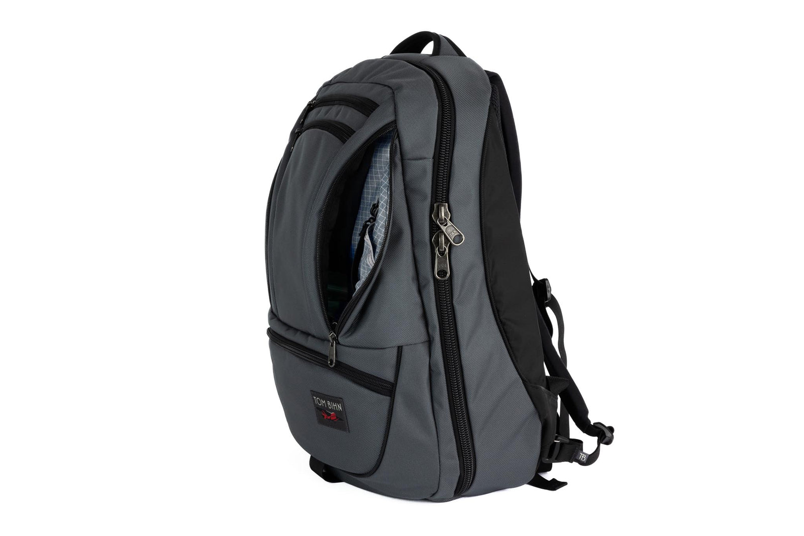 visible variant TB0121-GKND^^The Synik 30 in Nebulous Grey (Medium grey) Ballistic with an Northwest Sky (light grey with white grid) 200 Halcyon interior.
