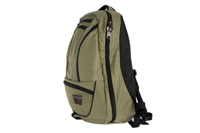 visible variant TB0121-VHND ^^A profile shot of the Synik 30 in Taiga (olive green with grey grid) 400 Halcyon.