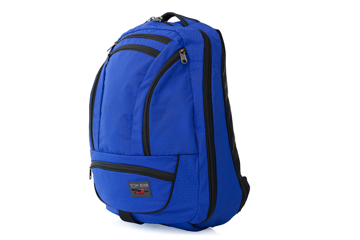 best travel backpack tom bihn Synik 26, Everyday Carry & Backpack, 26L Mars Ballistic/Northwest Sky 200 Halcyon Full clamshell main compartment If you need a large