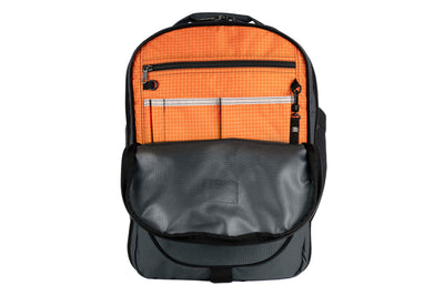 visible variant TB0133-GKZD^^Exterior of the Bixi in Nebulous Grey Ballistic with Zest 200 Halcyon interior