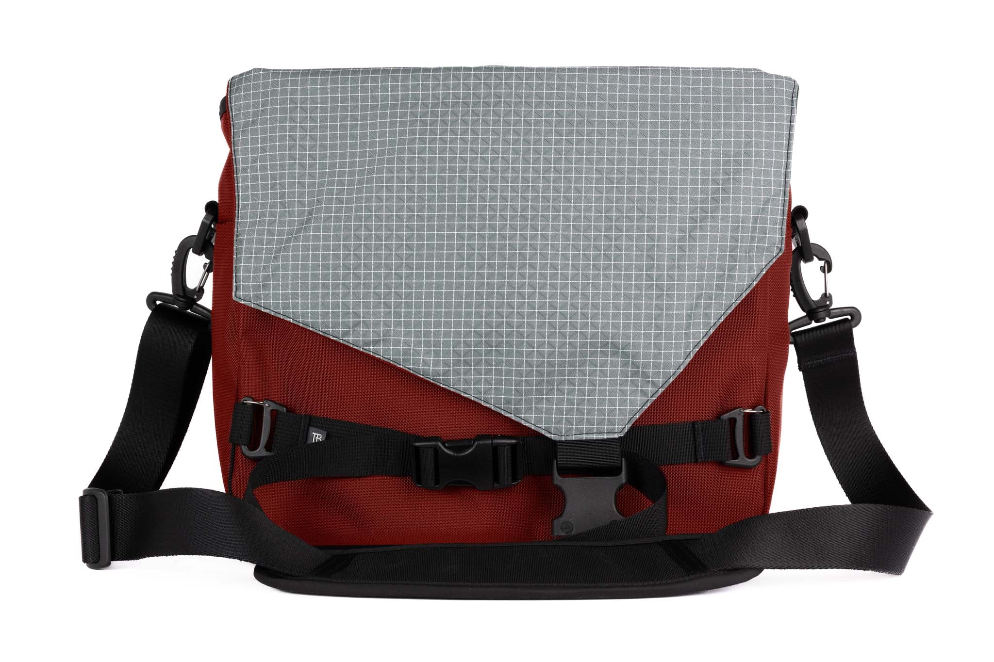 TOM BIHN Maker's Bag, Field Messenger Bag, 12.5L, 13.6 TOM BIHN Maker's Bag, Field Messenger Bag, 12.5L, 13.6