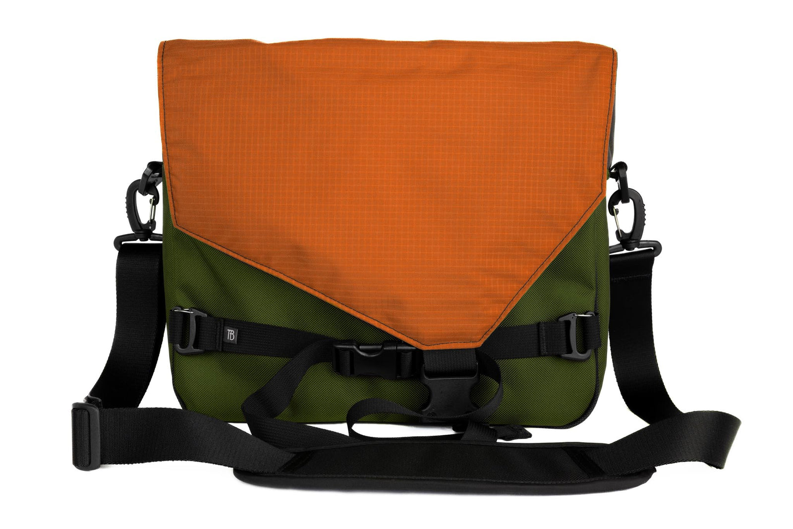 visible variant TB0204-VKPL^^The Maker's Bag in Saguaro Ballistic with a Persimmon interior.