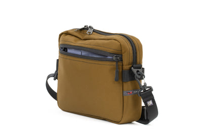 visible variant TB0414-CKDL^^The Side Kick in Coyote (sand brown) Ballistic with an Dawn (blue-grey with light blue-grey grid) 210 Cerylon interior.