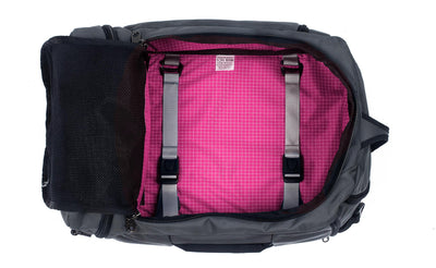 visible variant TB0902-GKPD^^ An open Techonaut 30 with a Nebulous Grey (dark grey) exterior and an Cerise (pink) interior.