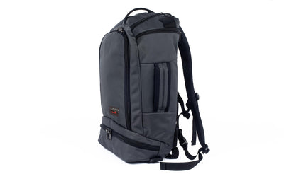 visible variant TB0902-GK4D TB0902-GKPD TB0902-GK7D TB0902-GKZD TB0902-GKLD TB0902-GK5D^^ A Techonaut 30 with a Nebulous Grey (dark grey) exterior.
