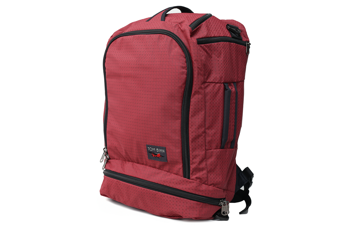 best travel backpack tom bihn Brain Bag, Maximalist EDC Backpack, 36L, 14" x 18" x 9" A welterweight pack for everyday outings TOM BIHN Daylight Backpack, Packable