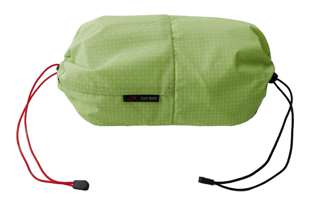 visible variant TB09375-HD^^An Aeronaut 30 Travel Laundry Stuff Sack in Honeydew (pale green with white grid) 200 Halcyon.