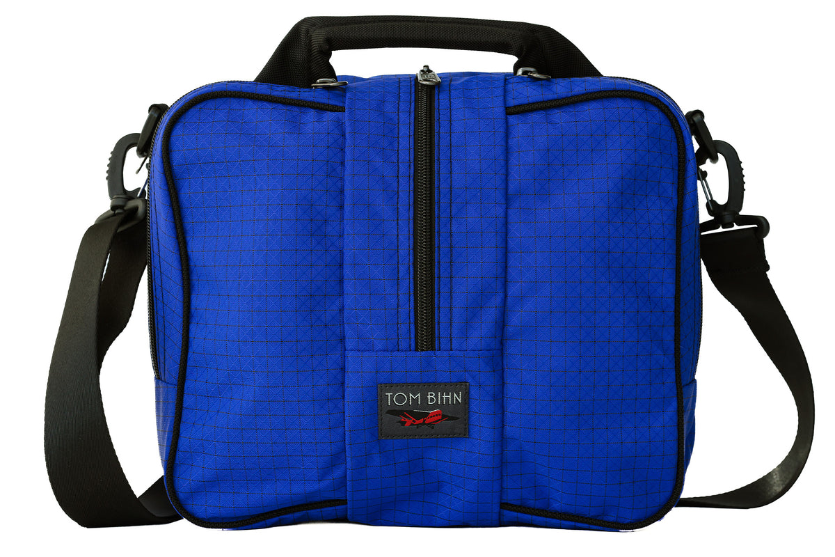 visible variant TB0967-STUD^^The Co-Pilot in Sapphire 420 Spectron