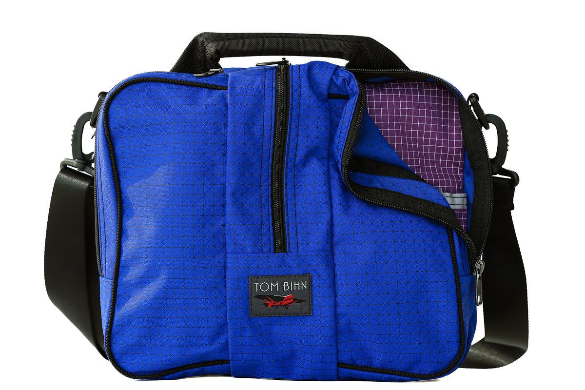 visible variant TB0967-STUD^^The Co-Pilot in Sapphire 420 Spectron with Ultraviolet 200 Halcyon interior