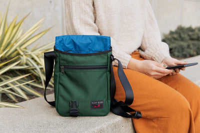 visible lifestyle^^Small Cafe Bag open