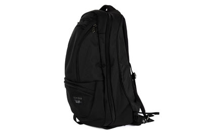 visible variant TB0121-BKND^^A side shot of the Synik 30 in Black 630 Ballistic, closed pocket, with the new Black Label and a Northwest Sky 200 Halcyon interior.