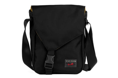 visible variant TB0201-BKRL^^Small Cafe Bag in Black with red label.
