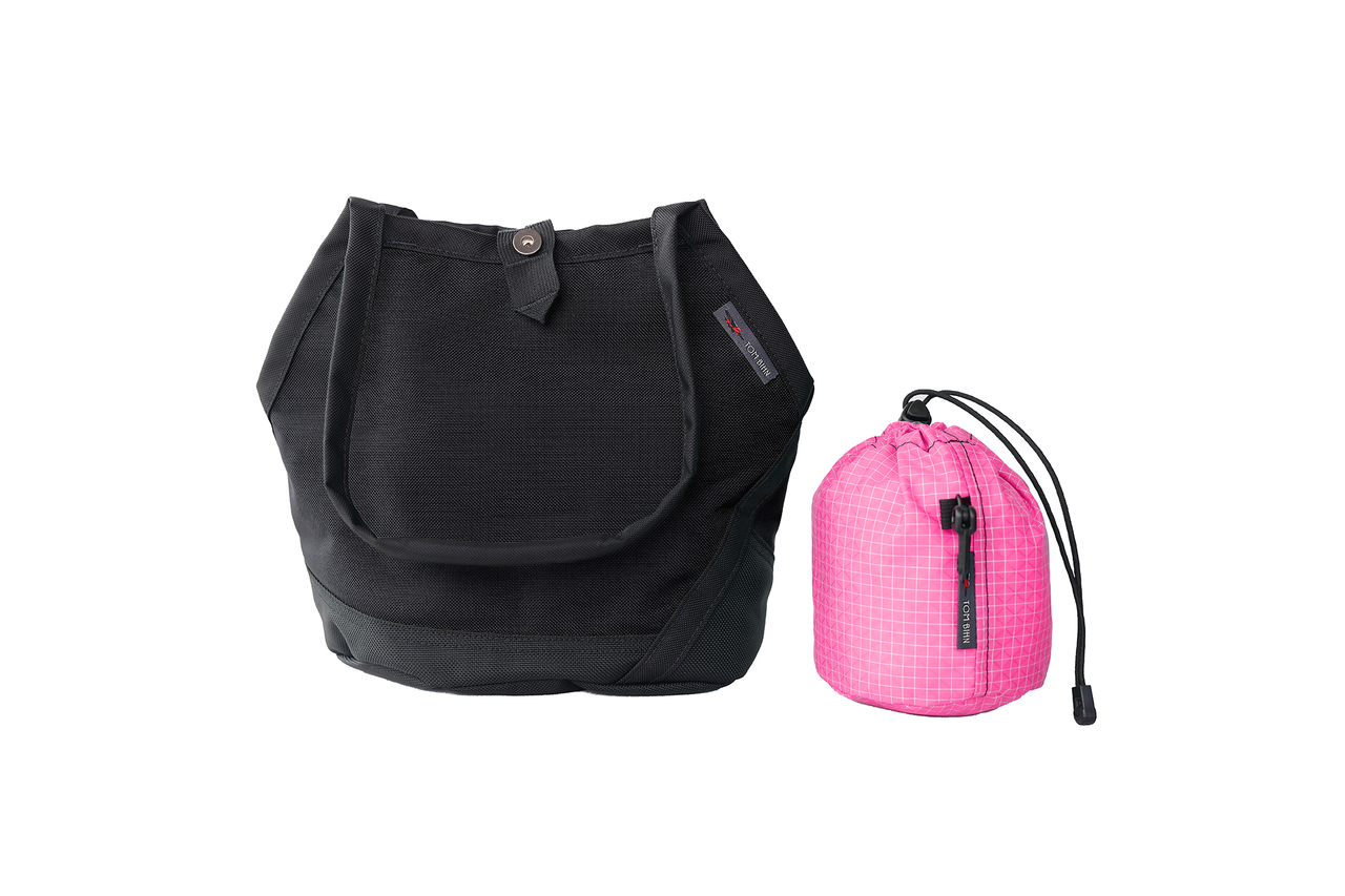 visible variant TB0659-BKPD^^The Little Swift in Black Ballistic with Cerise 200 Halcyon interior.