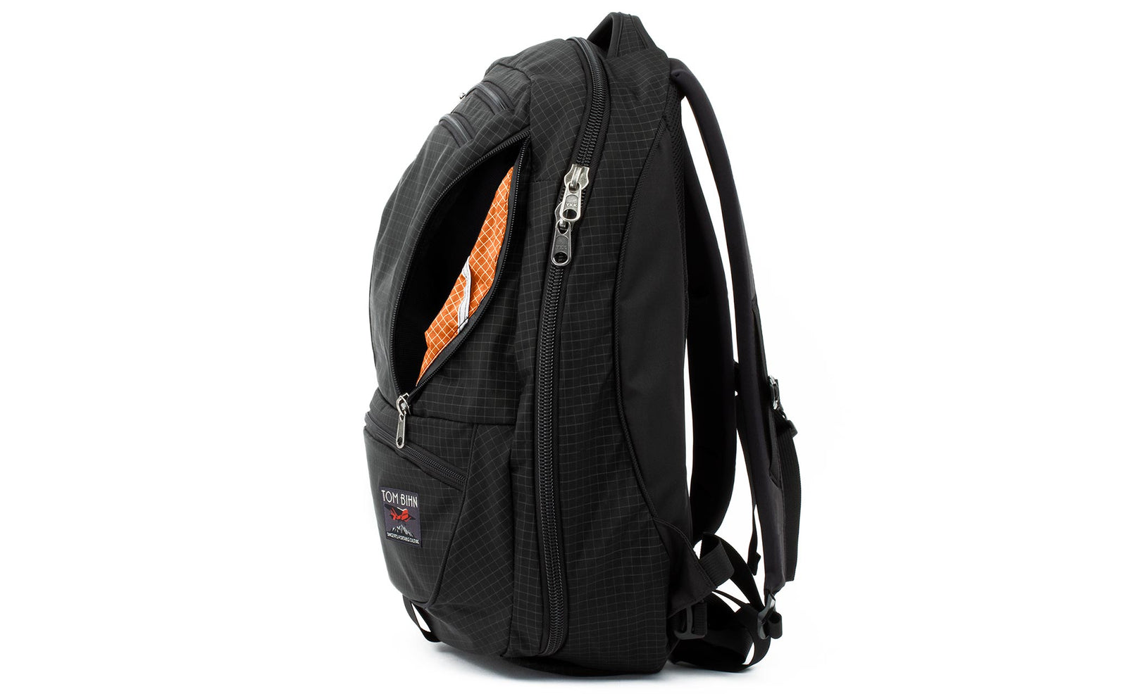 visible variant TB0121-BHZD^^The Synik 30 in Black (black with grey grid) 400 Halcyon with a Zest (orange with white grid) 200 Halcyon interior.
