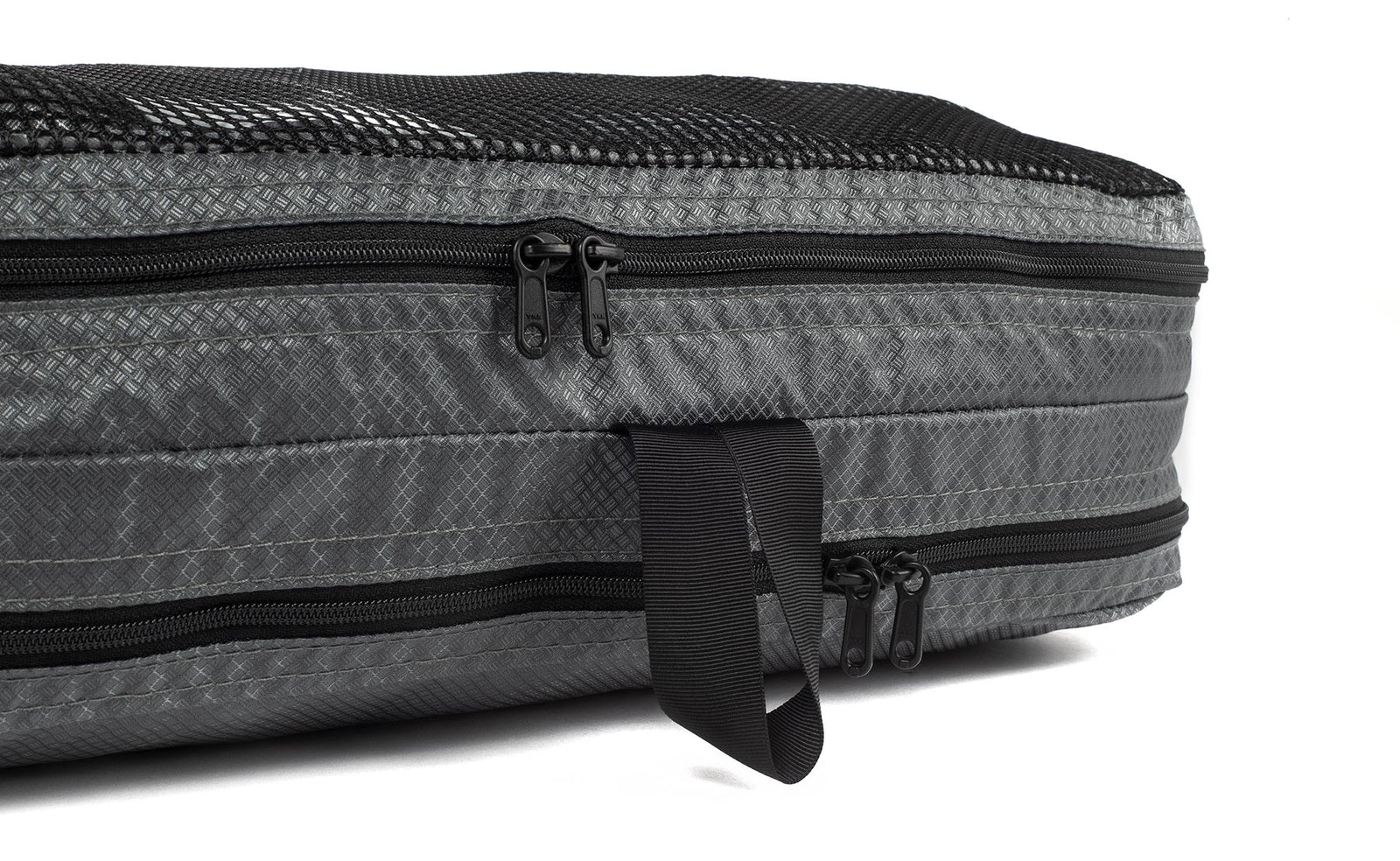 detail visible variant TB90505-GE TB90605-GE^^Large or Small Laundry Packing Cube in Graphite Piscine
