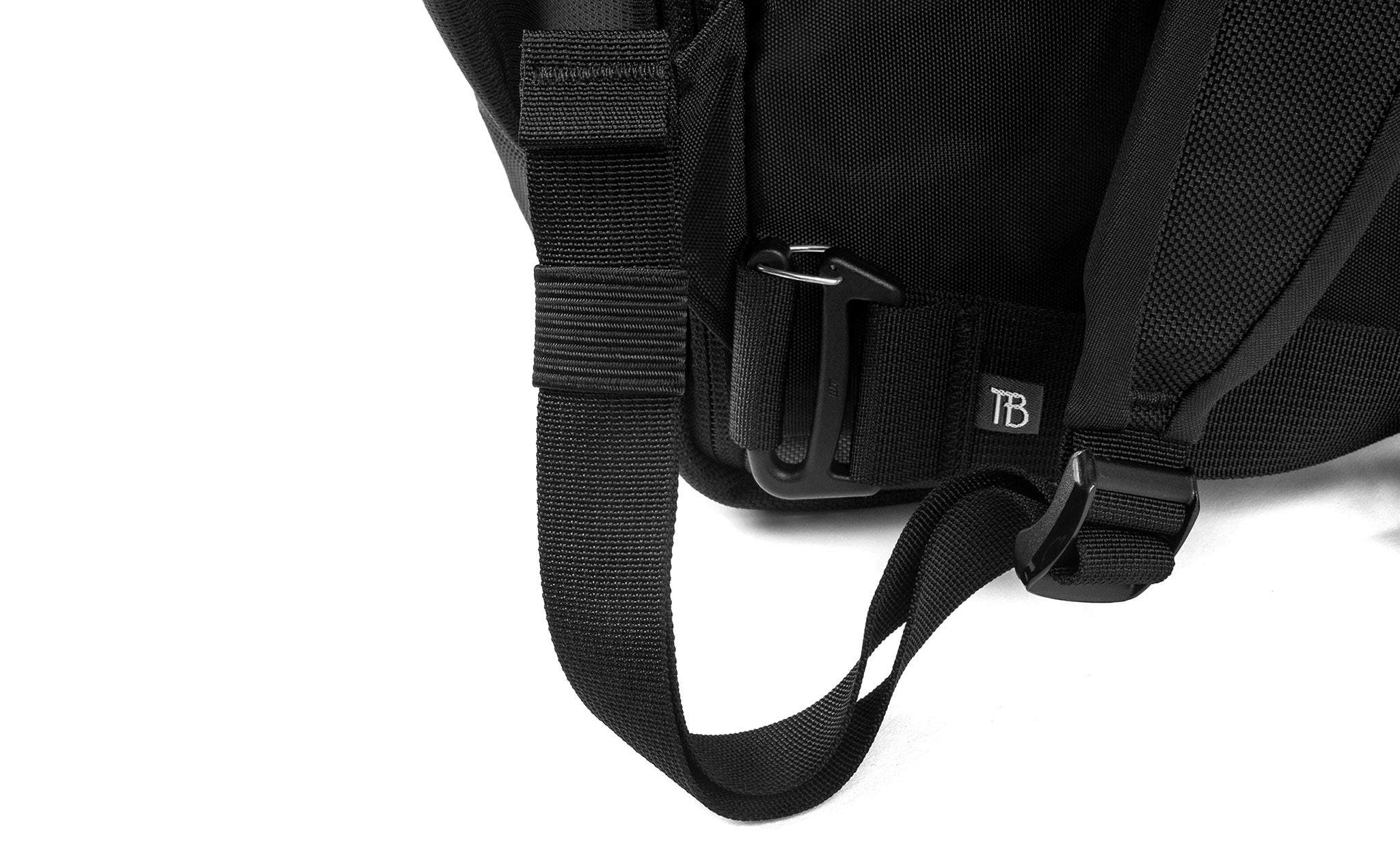 TOM BIHN Addax 26, Roll-Top Backpack, 26L, 12.8